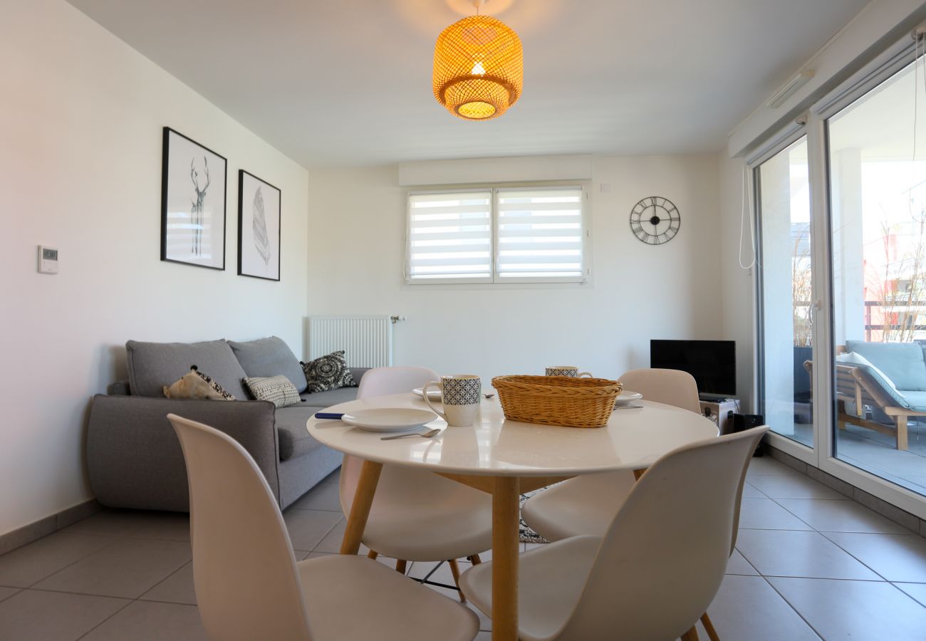 Apartment in Annecy - Sainté, 3* terrasse proche du centre-ville, calme