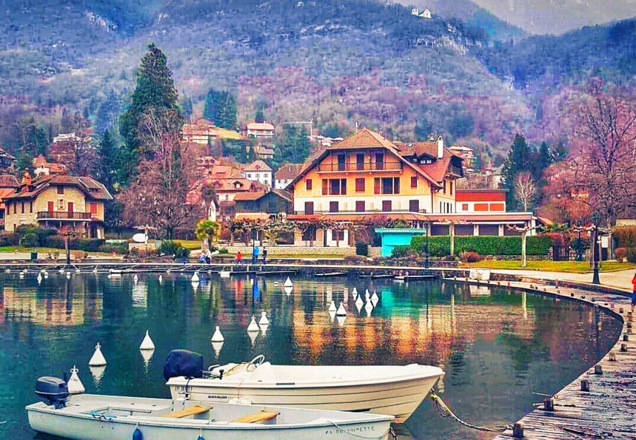 Apartment in Doussard - Reflet Bleu du Lac d'Annecy