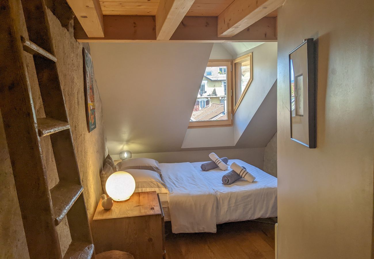 Rent by room in Annecy - Nid Douillet