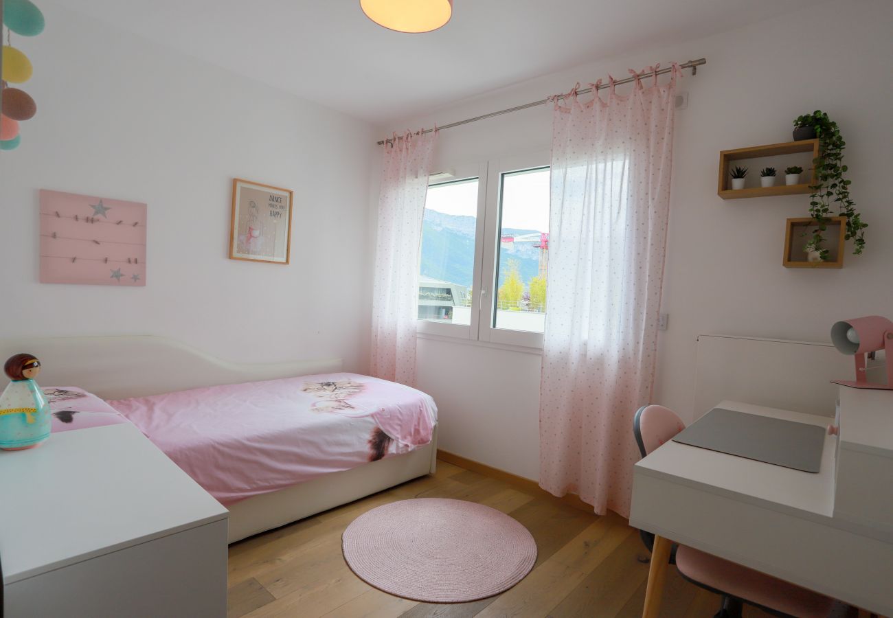 Apartment in Annecy - Le Bleu Du Lac 3* - Proche lac & vieille ville