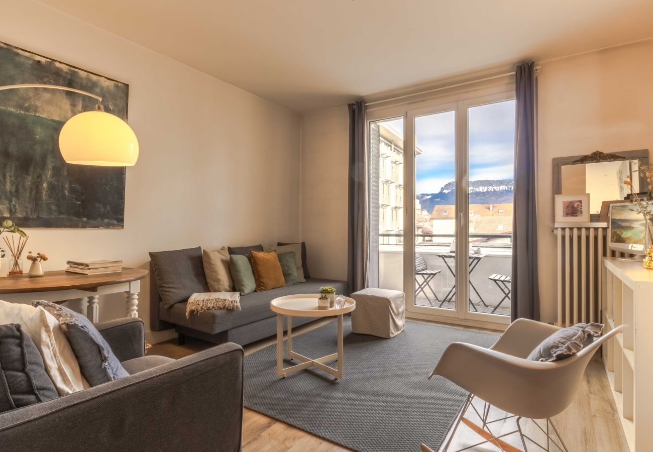 Apartment in Annecy - La perle 3*/ Proche Vieille-ville & Gare