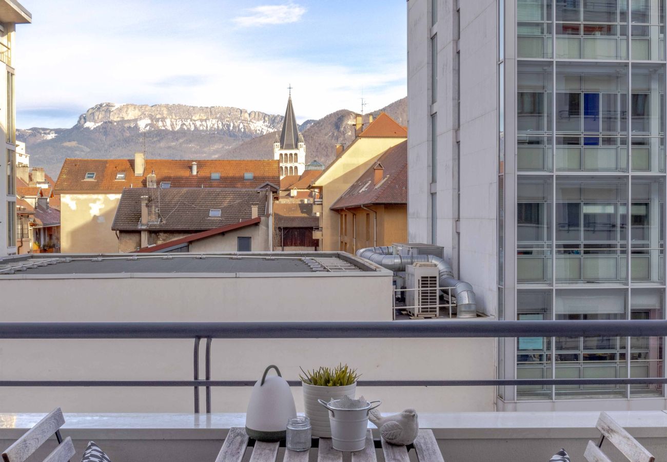 Apartment in Annecy - La perle 3*/ Proche Vieille-ville & Gare