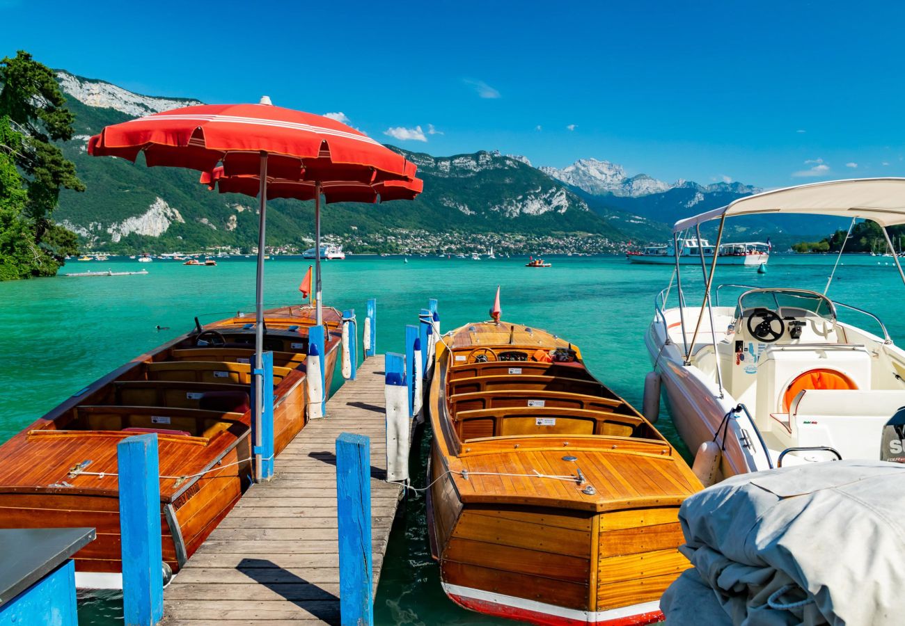 Appartement à Annecy - La Plume appartement avec parking et vue lac