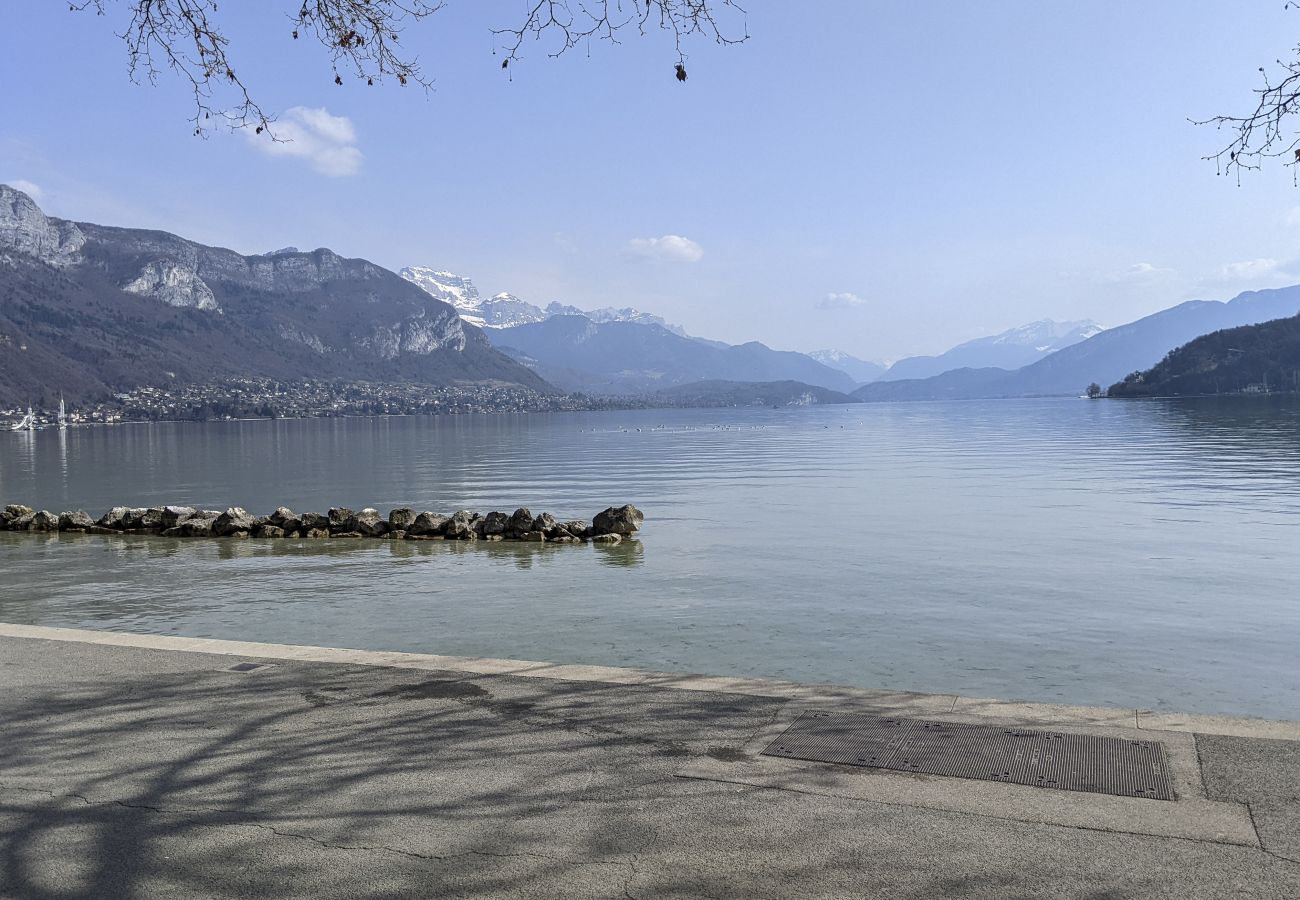 Appartement à Annecy - Azur 4* Bleu lumineux  Annecy centre-ville et lac