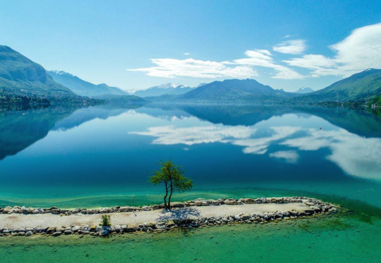 Studio à Annecy - Mont-Lac 2*/Parking gratuit-Accès park-Proche lac